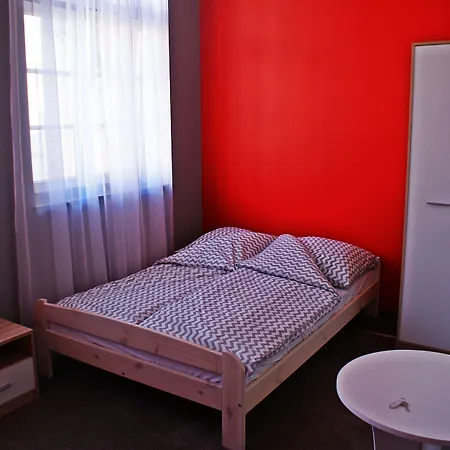Hostel Moon