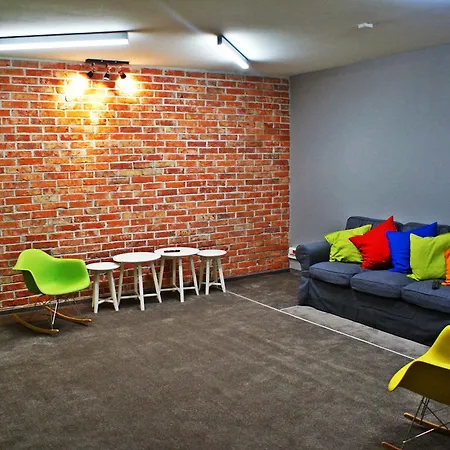 Moon Hostel *